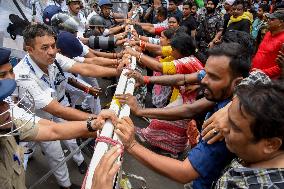 Protesters Clash with Police - India