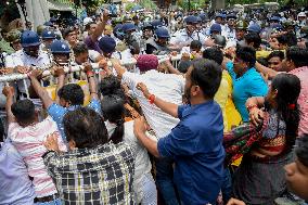 Protesters Clash with Police - India
