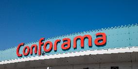 Illustration - Store and Shopping Center - Coignières