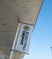 Illustration - Store and Shopping Center - Coignières