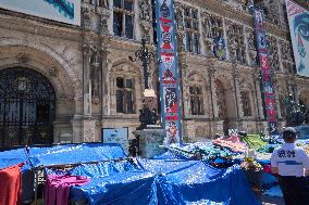 UTOPIA56 Action In Front Of Paris City Hall - France