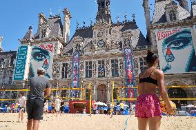 UTOPIA56 Action In Front Of Paris City Hall - France