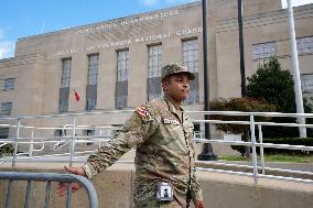Member of the National Guard arrive - Washington