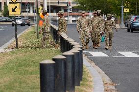 Member of the National Guard arrive - Washington