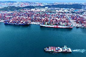 Qingdao Port Foreign Trade Container