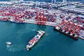 Qingdao Port Foreign Trade Container