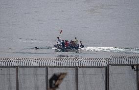 Over 30 Intercepted Trying to Reach Ceuta Coast - Spain