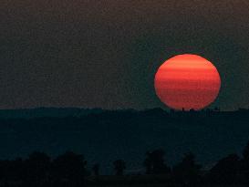 Illustration - Sun - France