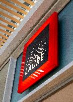Shop and Logo - Shopping Center - Rambouillet