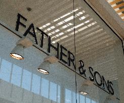 Shop and Logo - Shopping Center - Rambouillet