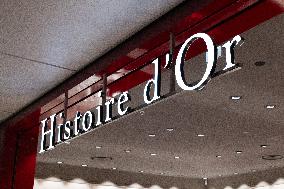 Shop and Logo - Shopping Center - Rambouillet