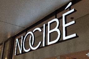 Shop and Logo - Shopping Center - Rambouillet