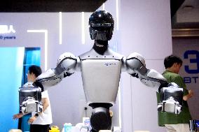 2025 WORLD ROBOT CONFERENCE