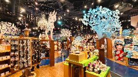 World's Largest Disney Store 10th Anniversary