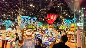 World's Largest Disney Store 10th Anniversary