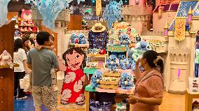 World's Largest Disney Store 10th Anniversary