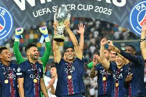 PSG Wins UEFA Supercup - Italy