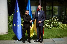 Federal Chancellor Merz Receives President Zelenskyy - Berlin