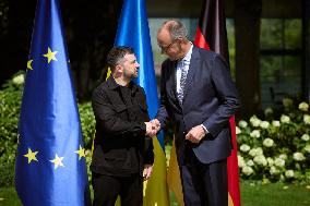 Federal Chancellor Merz Receives President Zelenskyy - Berlin