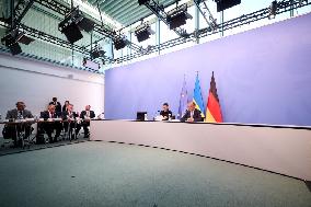 Federal Chancellor Merz Receives President Zelenskyy - Berlin