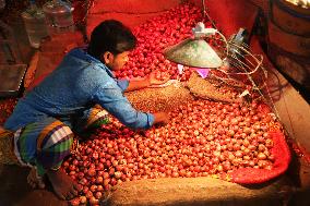 Dhaka's Karwan Bazar - Bangladesh