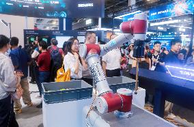 SIEMEN Industrial AI Assistant