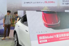 TESLA EV