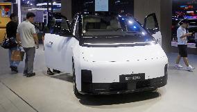 Li Auto MEGA