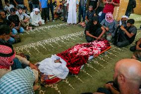 Palestinians Mourn Awda Al Hathalin