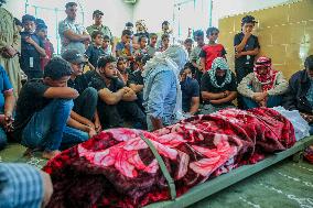 Palestinians Mourn Awda Al Hathalin