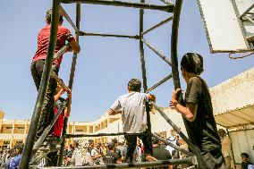 Palestinians Mourn Awda Al Hathalin