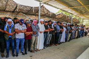 Palestinians Mourn Awda Al Hathalin
