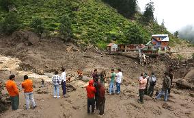Cloudburst In J&K'S Kishtwar 55 Dead - India
