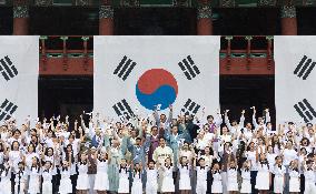 Celebrates 80th Anniversary Of Korea'S Liberation - Seoul