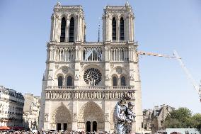 Assumption procession at Notre-Dame de Paris Cathedral - Paris AJ