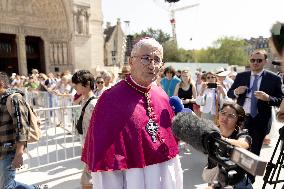 Assumption procession at Notre-Dame de Paris Cathedral - Paris AJ