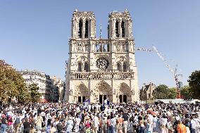 Assumption procession at Notre-Dame de Paris Cathedral - Paris AJ