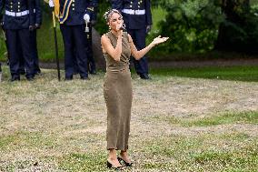 King Willem-Alexander and PM Schoof Commemorate 80th Anniversary of WWII End - The Hague