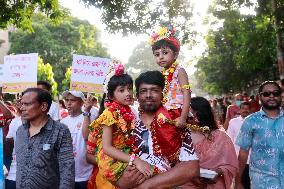 Hindus Celebrate The Birth of Hindu God Lord Krishna - Dhaka