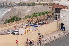 Hundreds Of Migrants Try To Swim Into Ceuta On A Night Of High Migratory Pressure - Spain