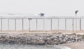 Hundreds Of Migrants Try To Swim Into Ceuta On A Night Of High Migratory Pressure - Spain