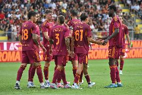 CALCIO - Amichevole - Roma vs Neom