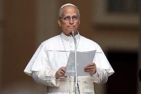 Pope Leo XIV recites the Angelus in Castelgandolfo - Rome