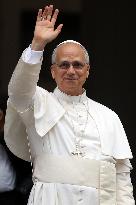 Pope Leo XIV recites the Angelus in Castelgandolfo - Rome