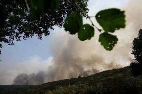 Yeres-Llamas Fire Advances Toward Ponferrada Evacuations Underway - Spain