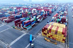 Qingdao Port Yard Foreign Trade Container