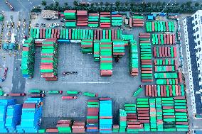 Qingdao Port Yard Foreign Trade Container