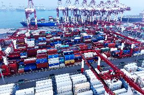 Qingdao Port Yard Foreign Trade Container