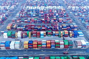Qingdao Port Yard Foreign Trade Container