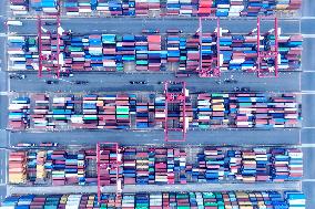 Qingdao Port Yard Foreign Trade Container